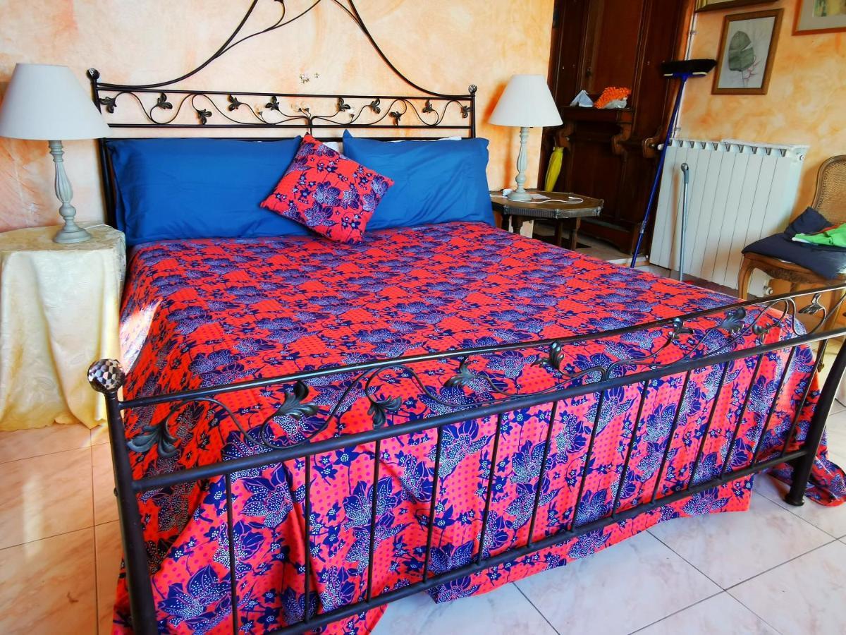 Romantic Casa Lorenzina Affittacamere Ventimiglia Exterior foto